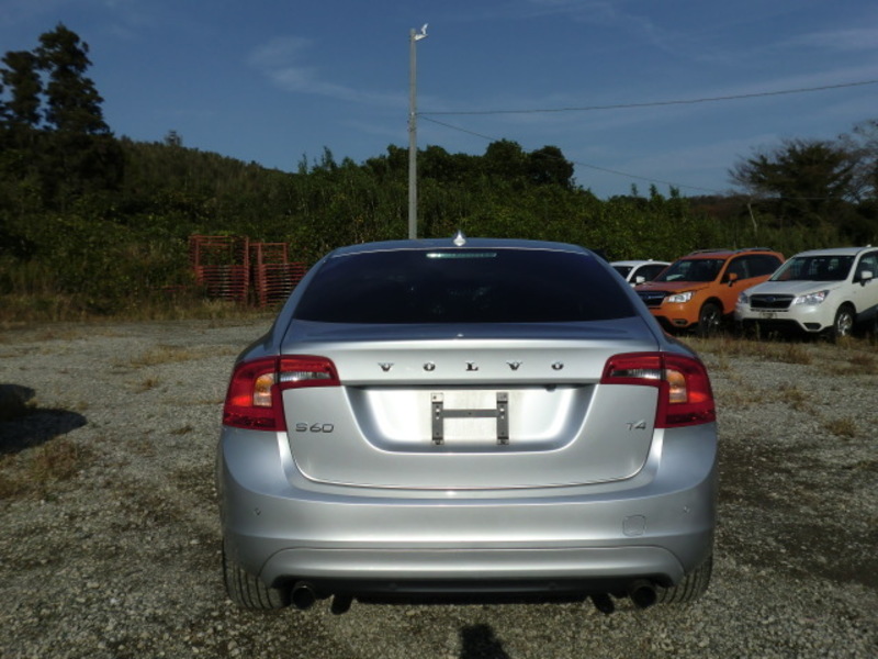 S60
