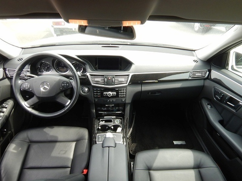 E CLASS STATION WAGON