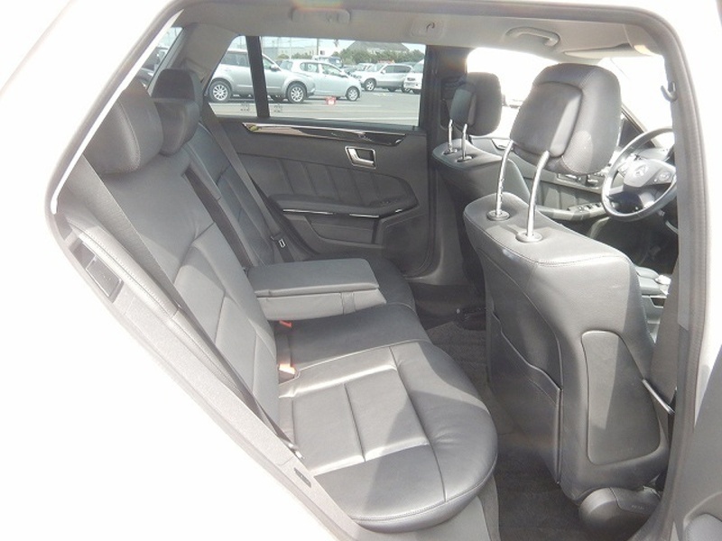 E CLASS STATION WAGON