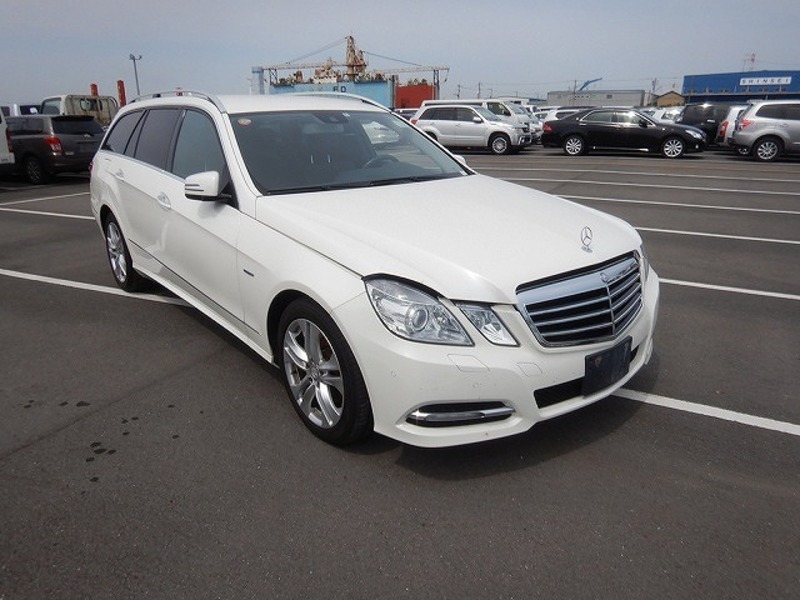 E CLASS STATION WAGON