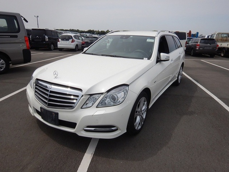 E CLASS STATION WAGON