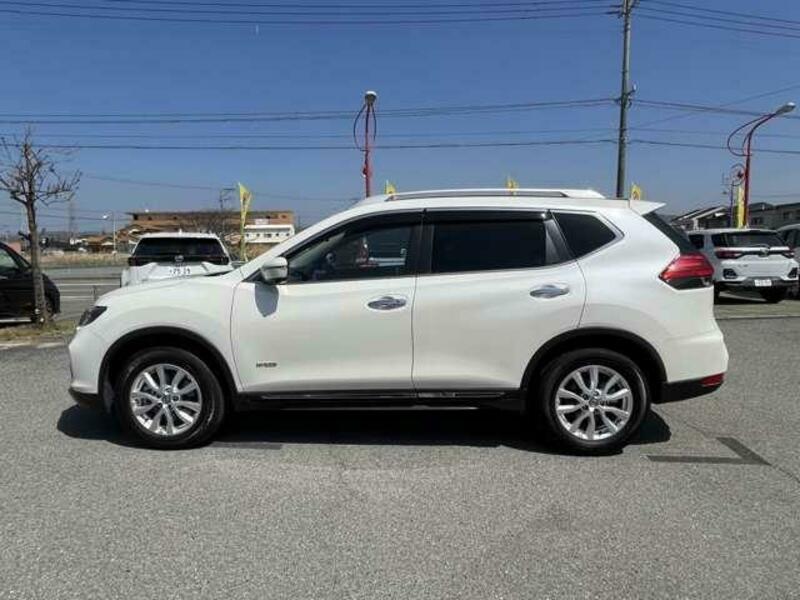 X-TRAIL-10