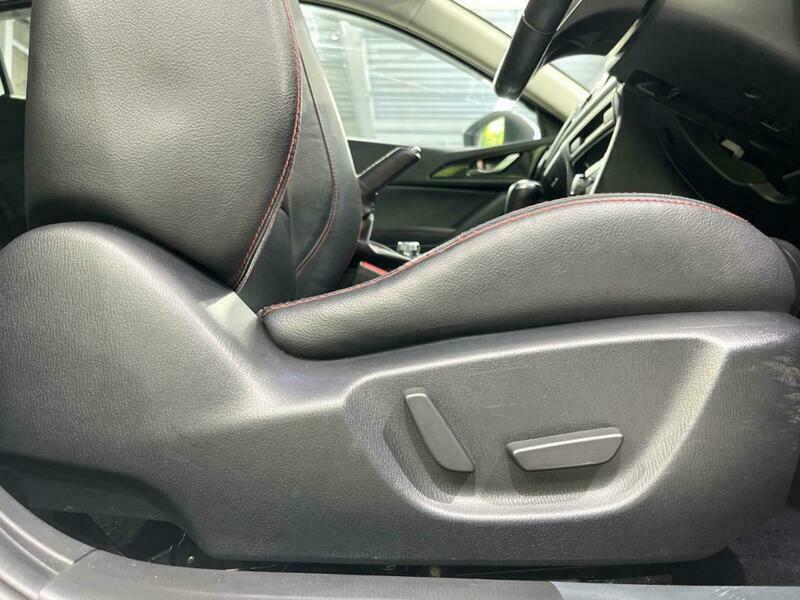 Axela Sport
