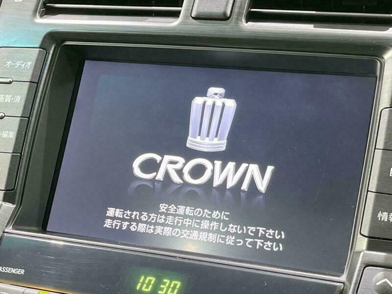 CROWN