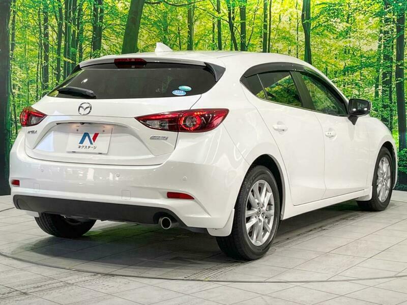 Axela Sport