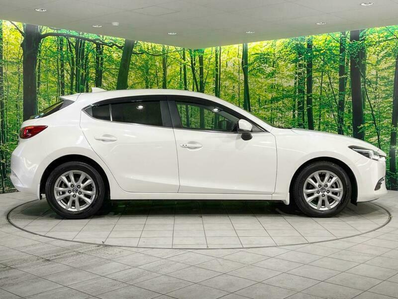 Axela Sport