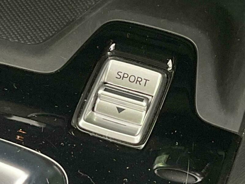 Axela Sport