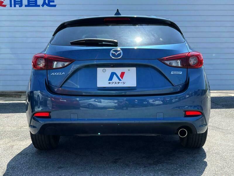 Axela Sport