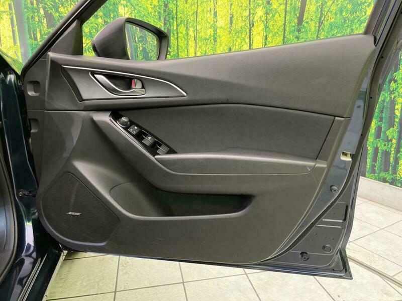 Axela Sport