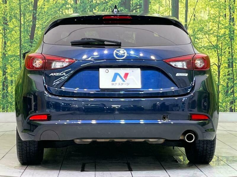 Axela Sport