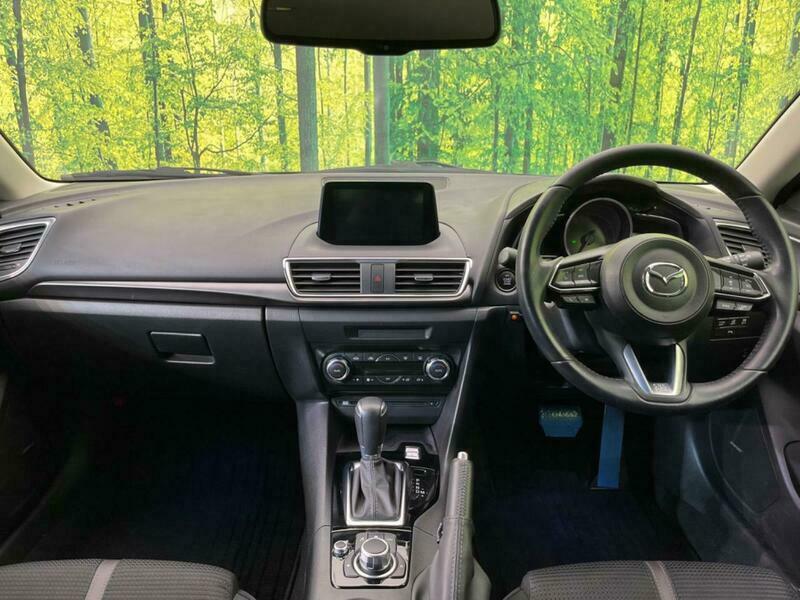 Axela Sport