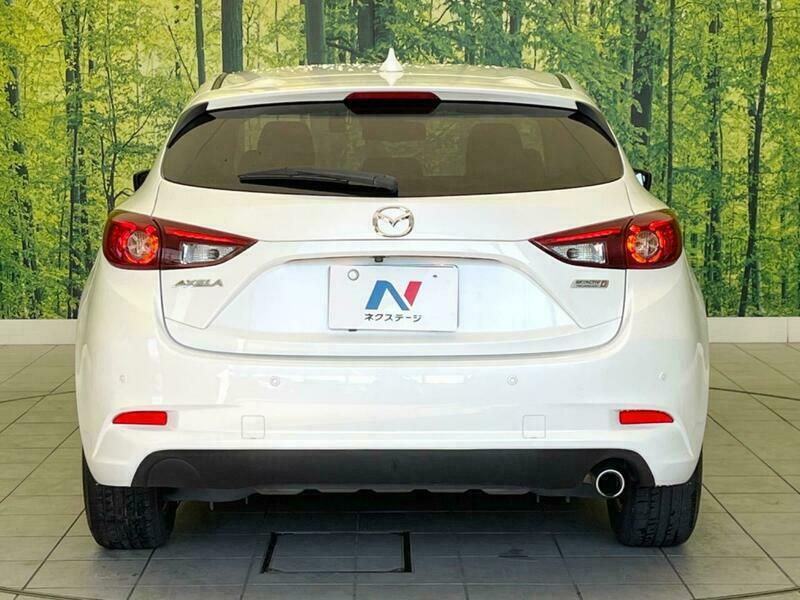 Axela Sport