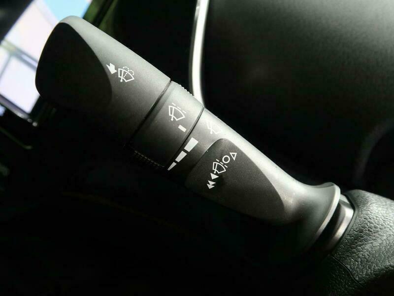 PRIUS PHV-63