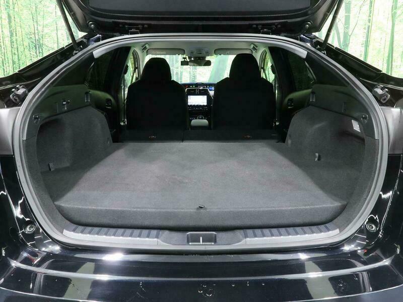 PRIUS PHV-8