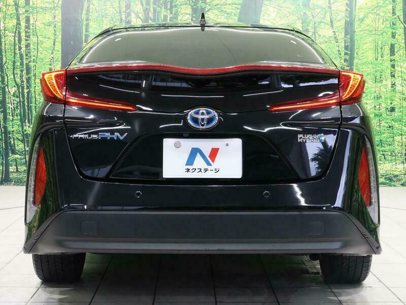 PRIUS PHV-47