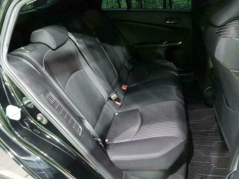 PRIUS PHV-71
