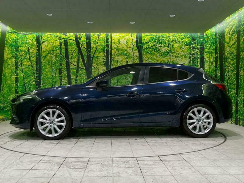 Axela Sport