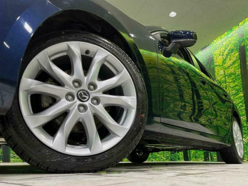 Axela Sport