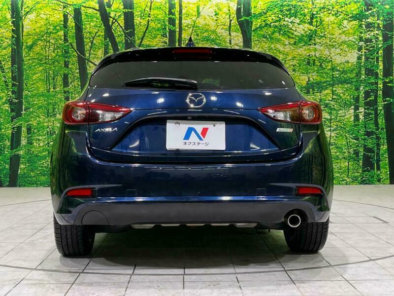 Axela Sport