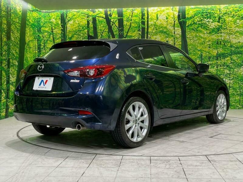 Axela Sport