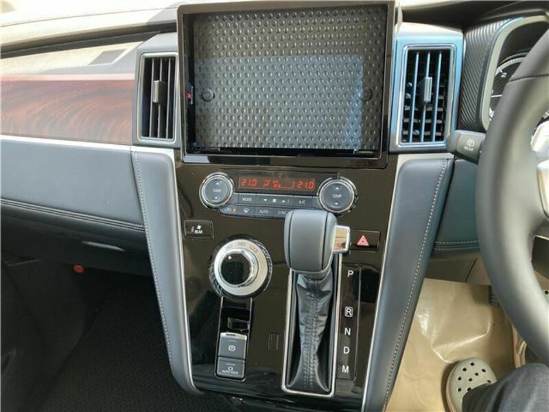 DELICA D5