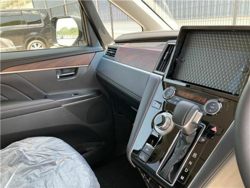 DELICA D5