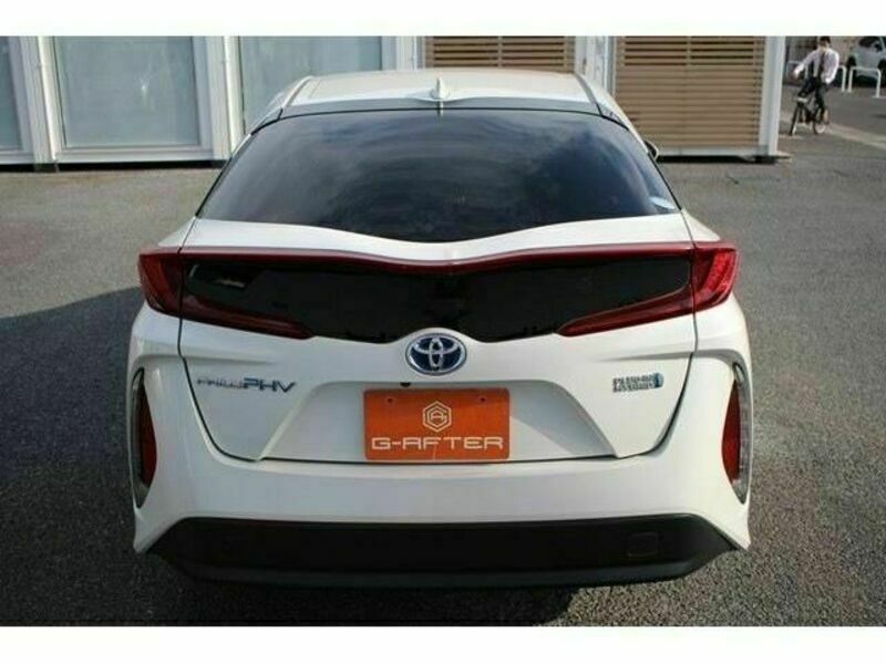 PRIUS PHV