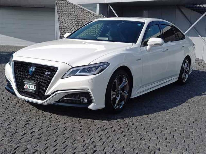 Toyota crown azsh20