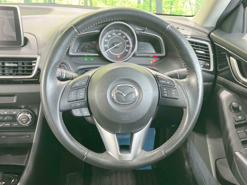 Axela Sport