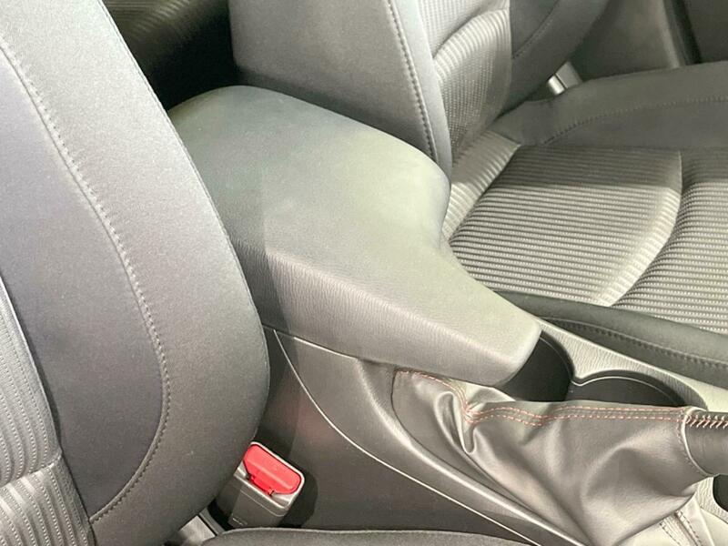Axela Sport
