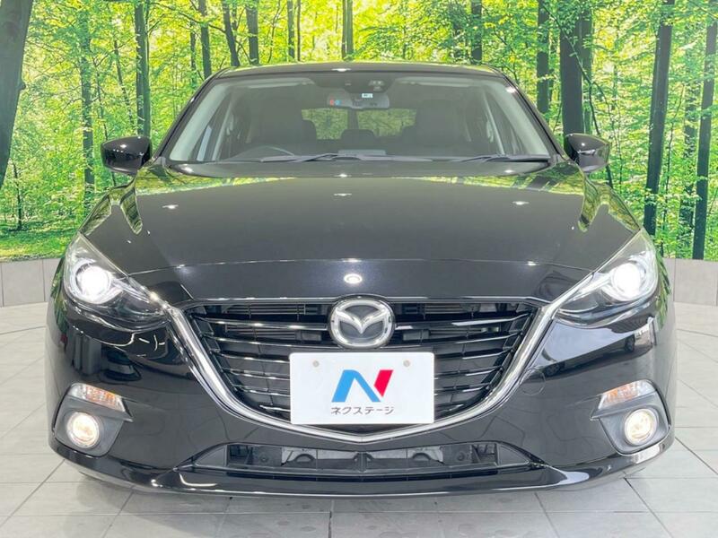 Axela Sport