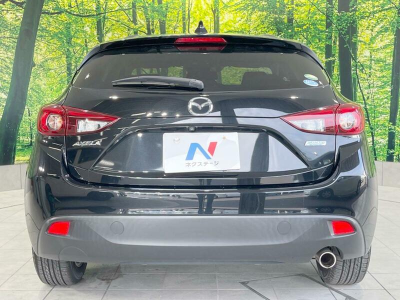 Axela Sport