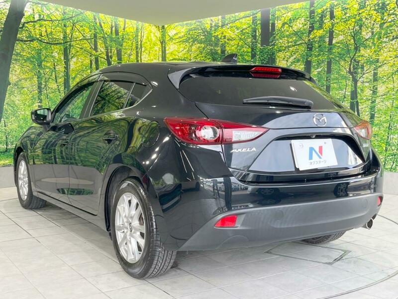 Axela Sport