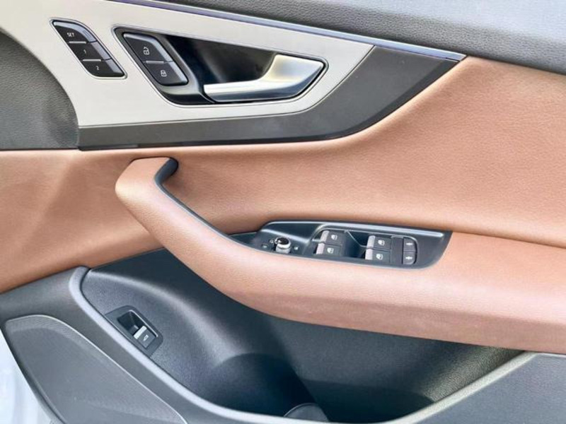 Q7