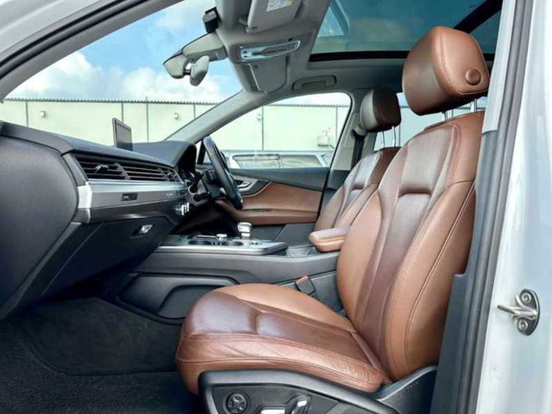 Q7