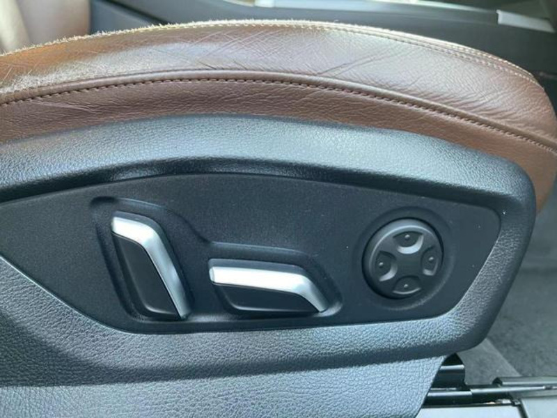 Q7