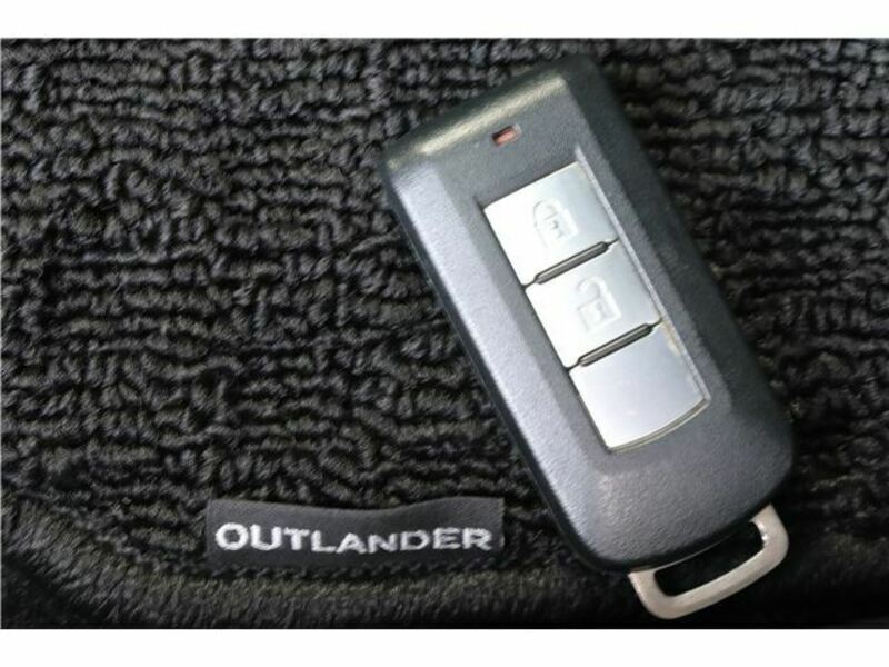 OUTLANDER