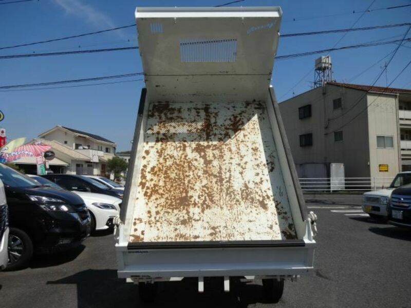 CLIPPER TRUCK