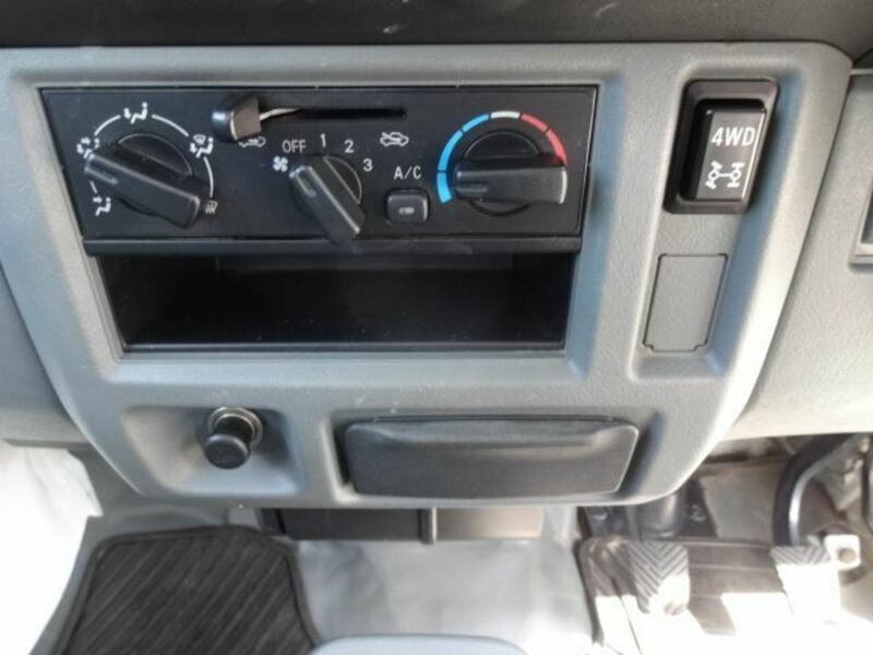 CLIPPER TRUCK