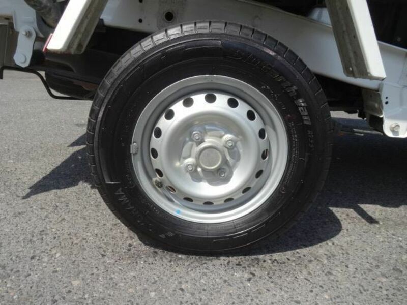 CLIPPER TRUCK