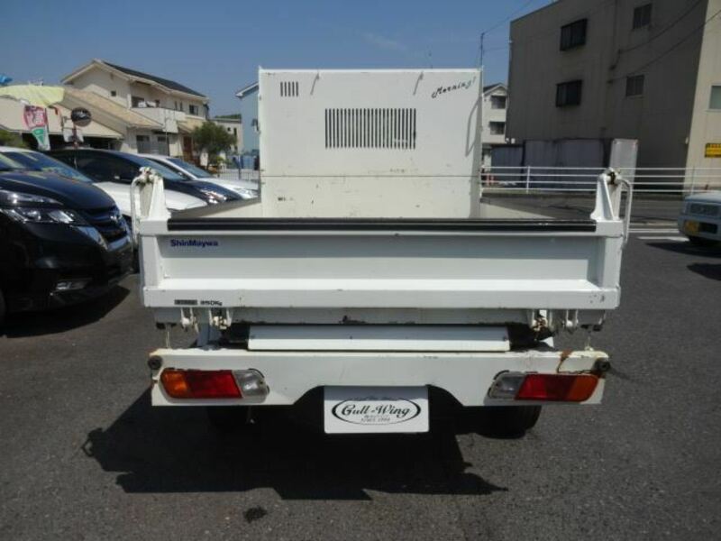 CLIPPER TRUCK