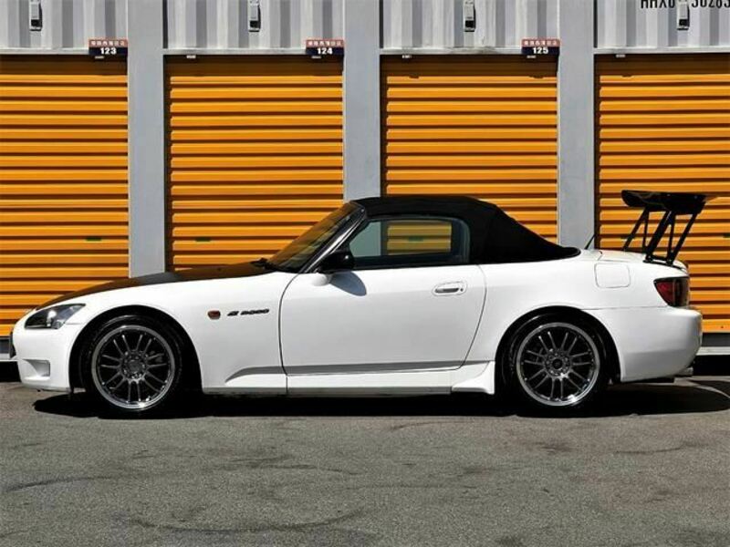 S2000-18