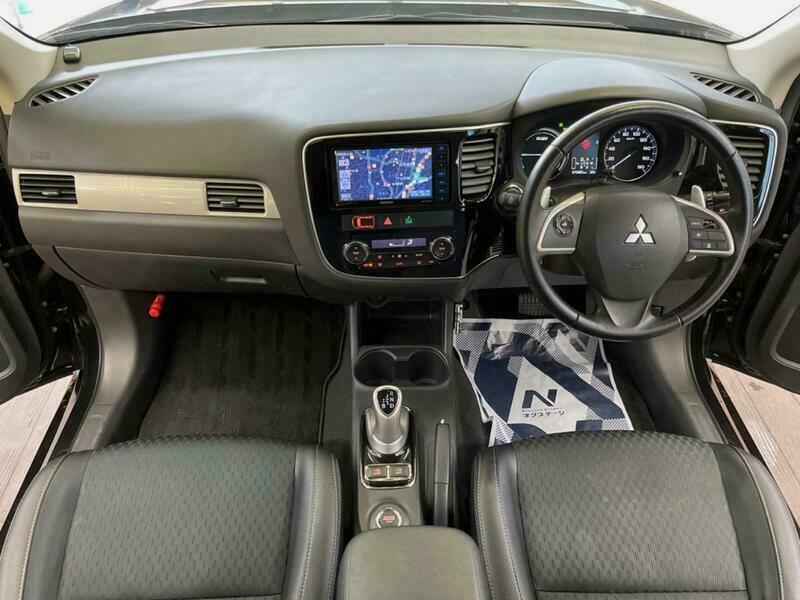 OUTLANDER PHEV