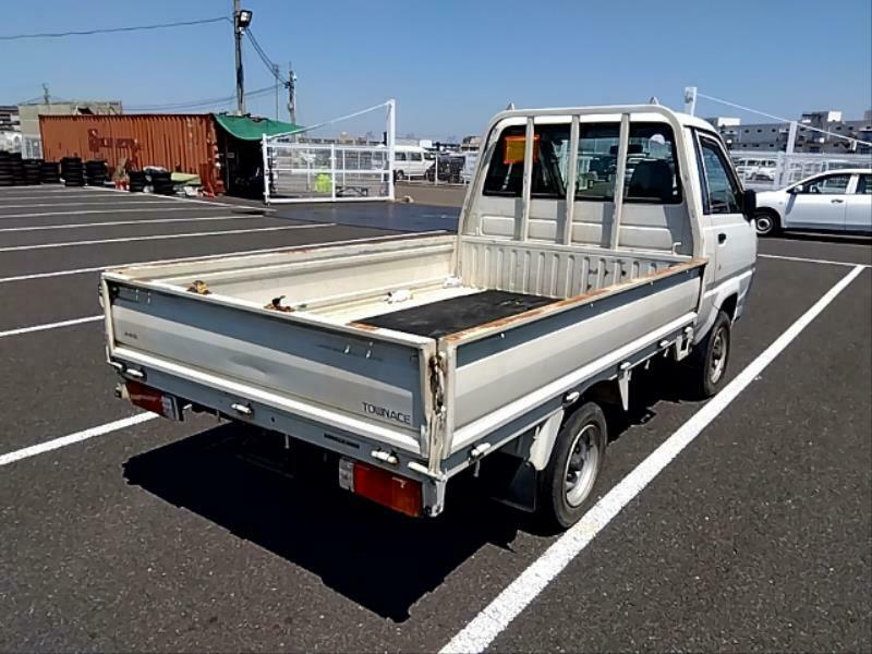TOWNACE TRUCK