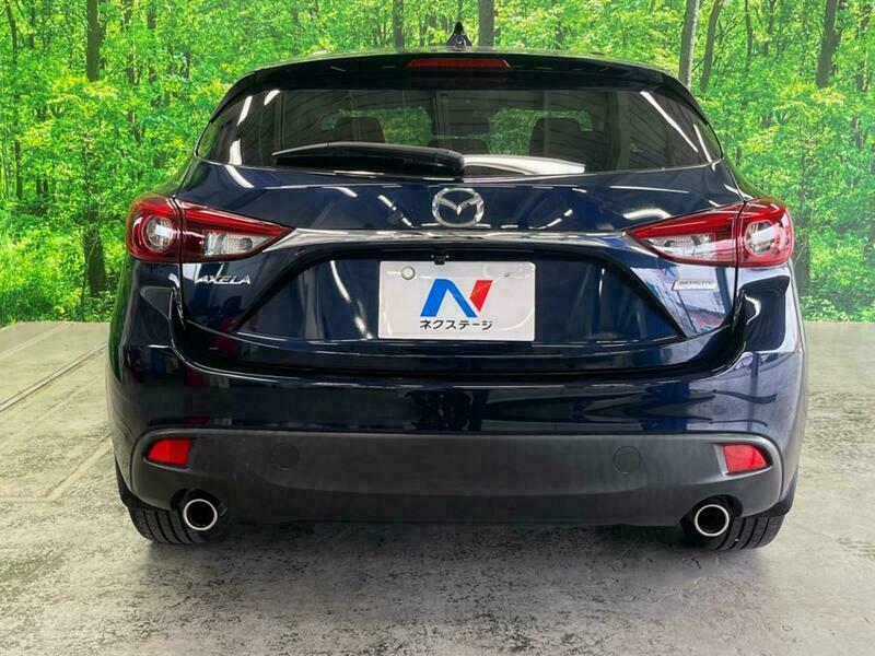 Axela Sport