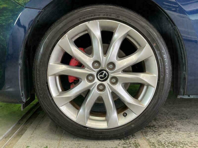Axela Sport