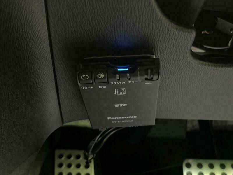 Axela Sport
