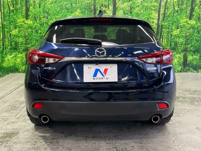 Axela Sport