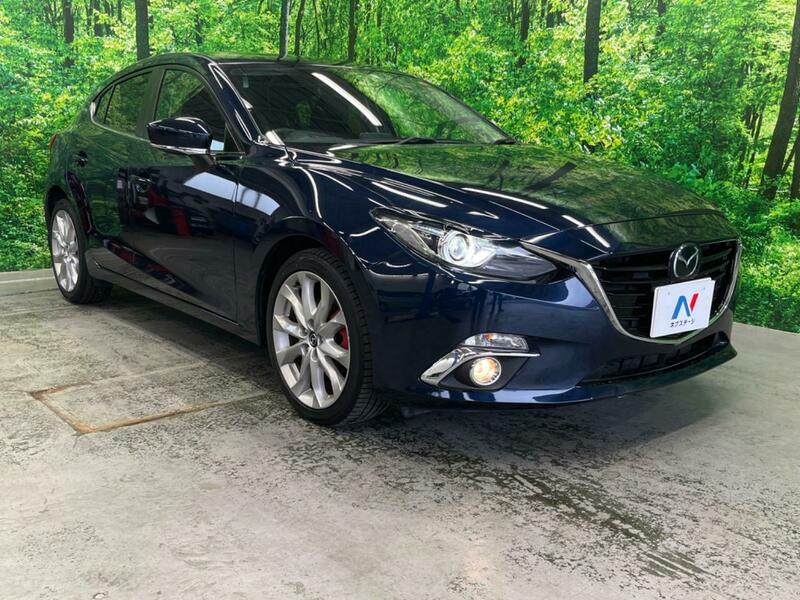 Axela Sport