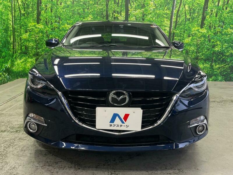 Axela Sport